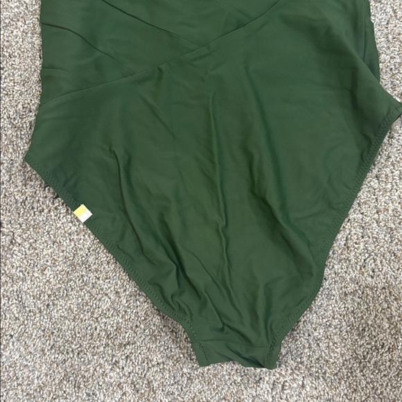 Summersalt One-Shoulder Green One Piece - Picture 3 of 4